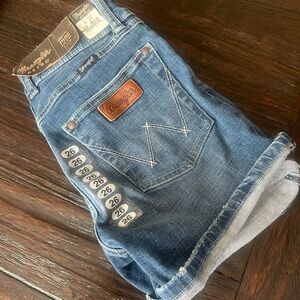 Wrangler shorts! Size 26